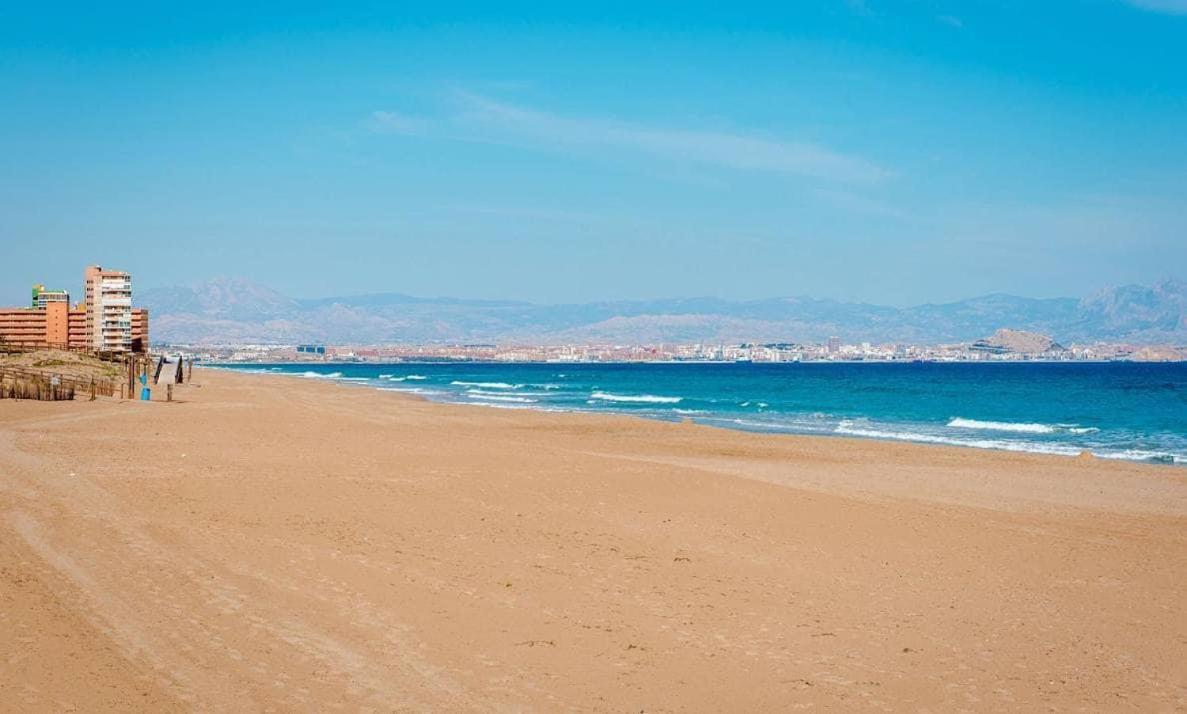 Spanish Sun - 500 M From The Beach Arenales del Sol Buitenkant foto