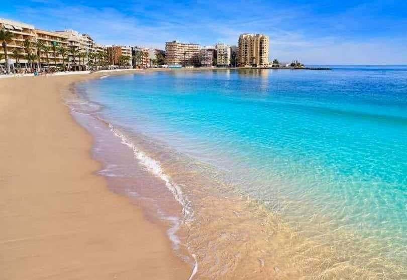 Spanish Sun - 500 M From The Beach Arenales del Sol Buitenkant foto
